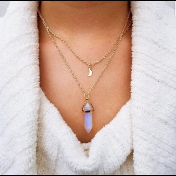 2/$10 💕 Boho Stone Moon Layered Necklace Gold - Picture 1 of 3